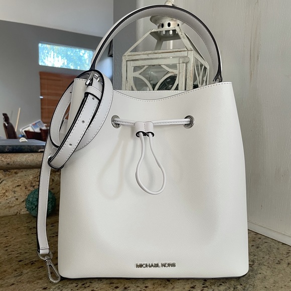 New Mk large bucket bag suri💙 - Picture 6 of 6
